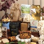 The Joyful Delights Hamper AB03