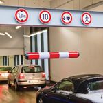 Traffic-Line Height Restrictor Plastic Bar 1000mm Red/Wht FS606693