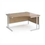 Maestro 25 right hand ergonomic desk 1400mm wide - white cantilever leg frame, Kendal oak top