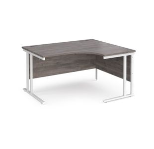 Maestro 25 right hand ergonomic desk 1400mm wide - white cantilever leg frame, grey oak top