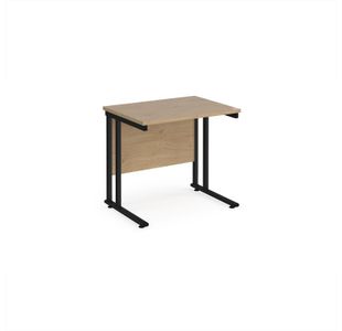 Maestro 25 straight desk 800mm x 600mm - black cantilever leg frame, Kendal oak top