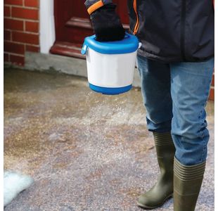 Hand Held Salt Spreader Blue 4kg Capacity 389097